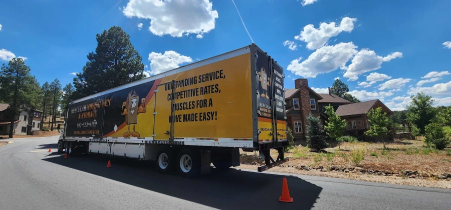 Muscular Moving Men_4