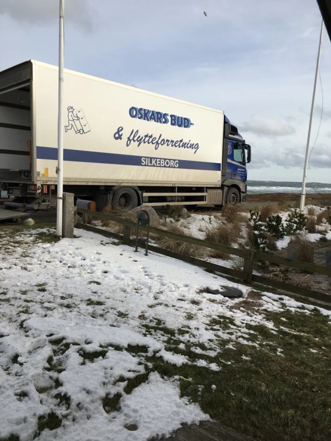 Oskars Bud- og Flytteforretning ApS_3