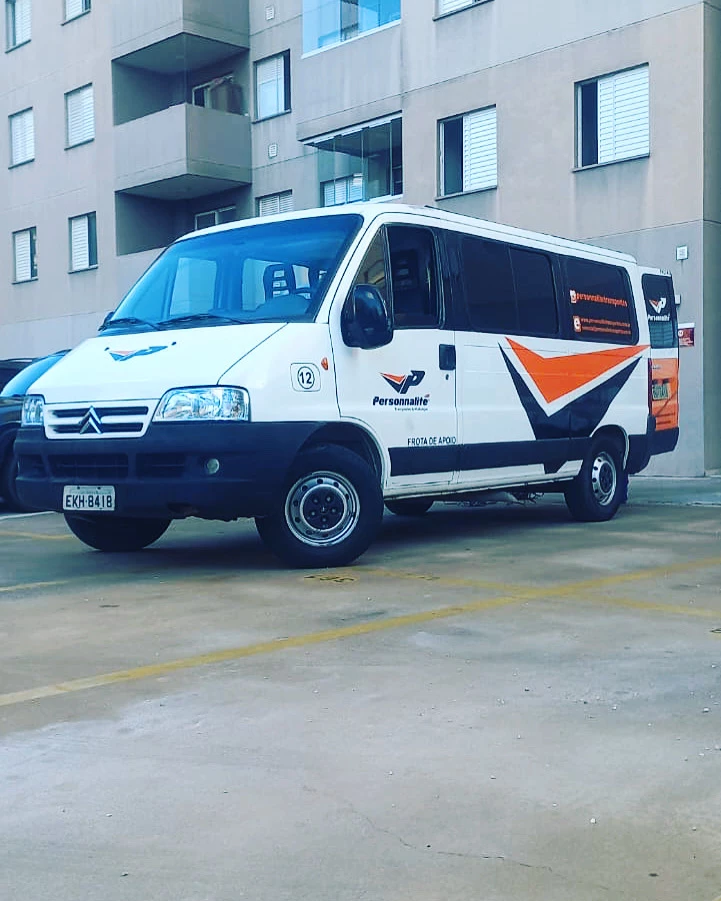Personnalité Transportes e Mudanças_4