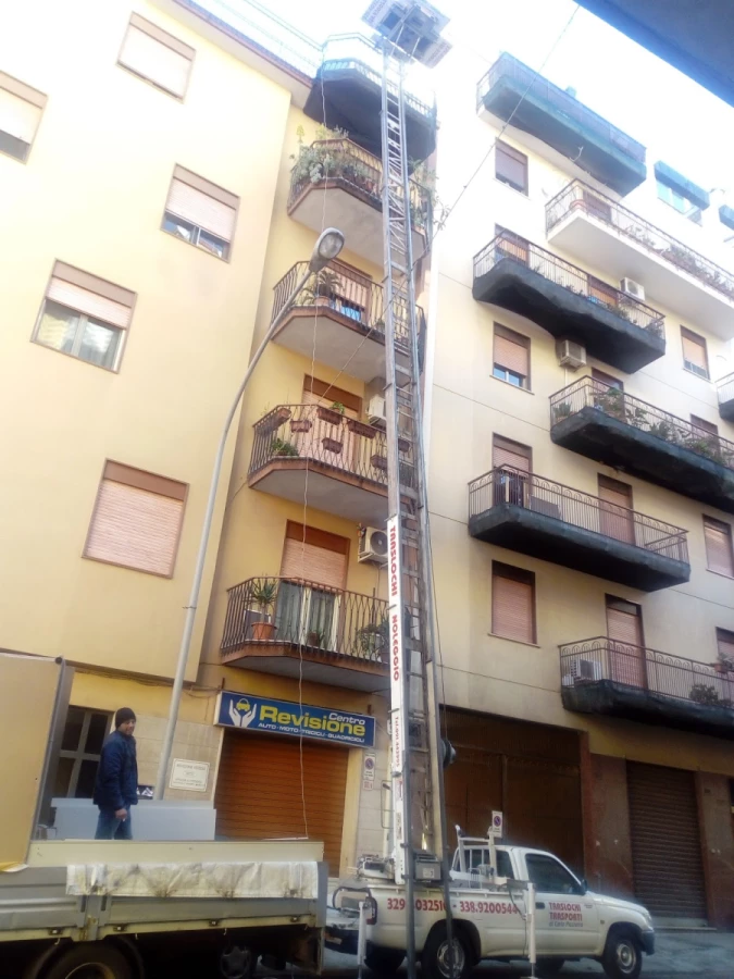 Picciurro Carlo Traslochi_1