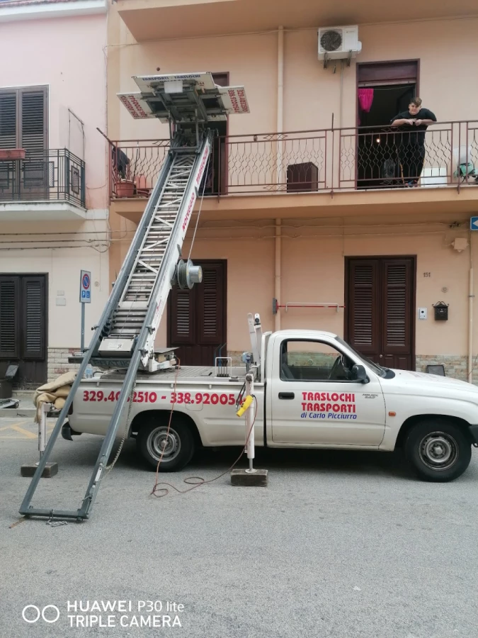 Picciurro Carlo Traslochi_3