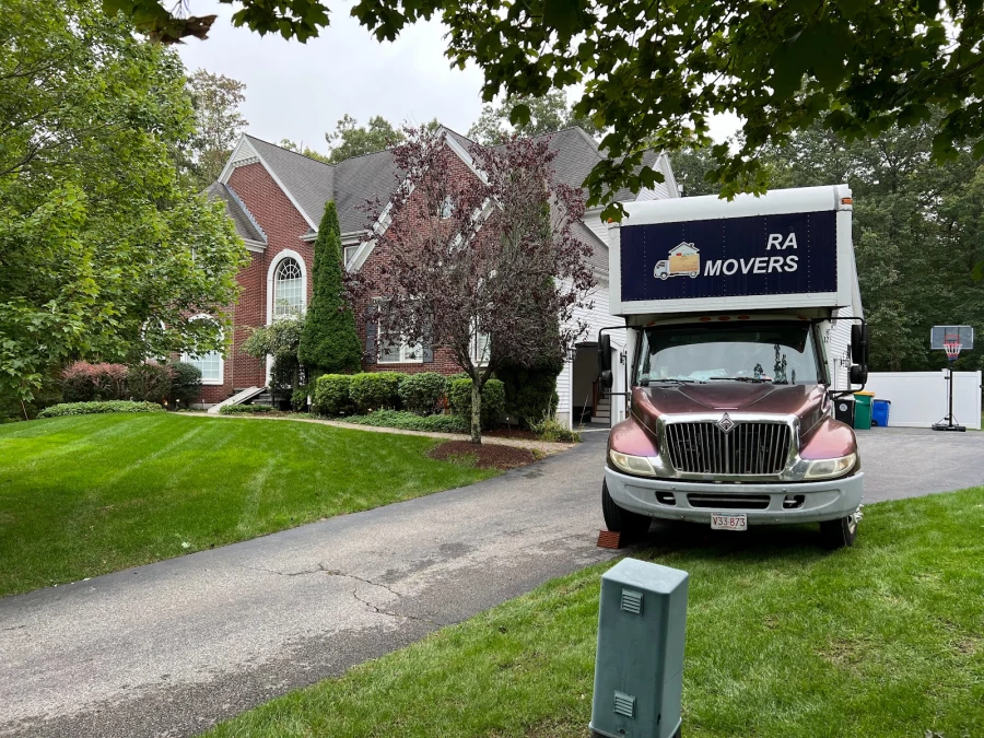 RA Movers LLC_4