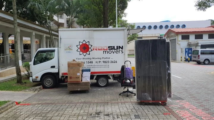 Red Sun Movers_1