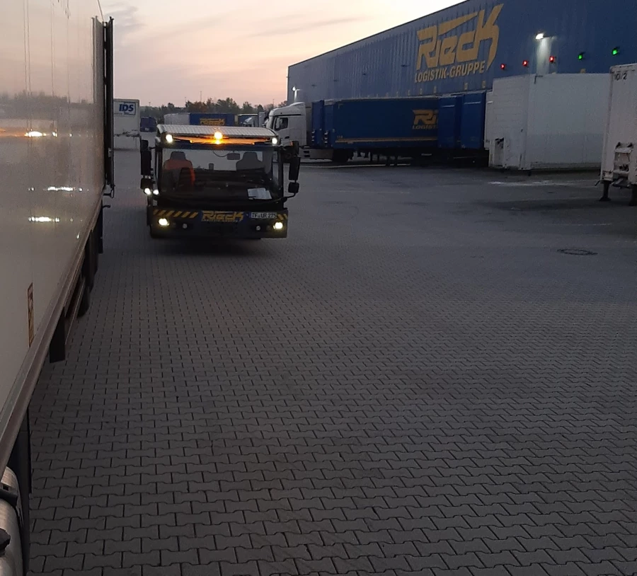 Rieck & Söhne Intern. Speditionsges. mbH & Co. KG, Ulrich_5