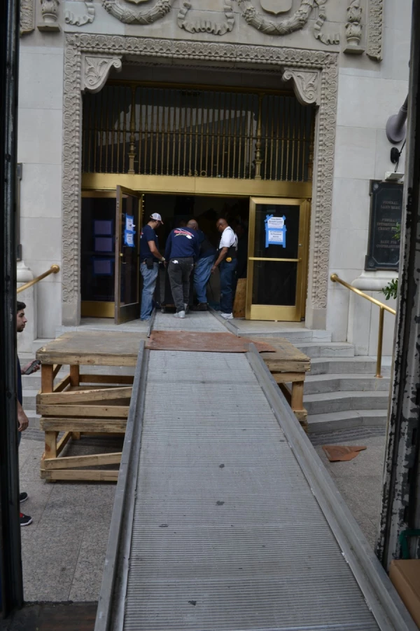 Roadrunner Moving & Storage_4