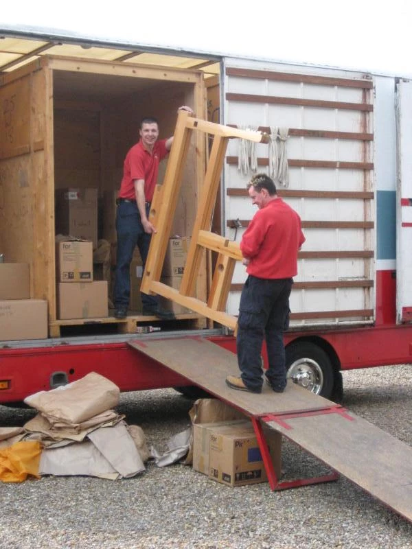 Sandys Removals & Storage._4