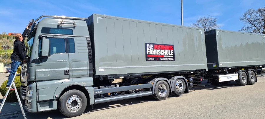 SCHMOLL Int. Mobelspedition_5