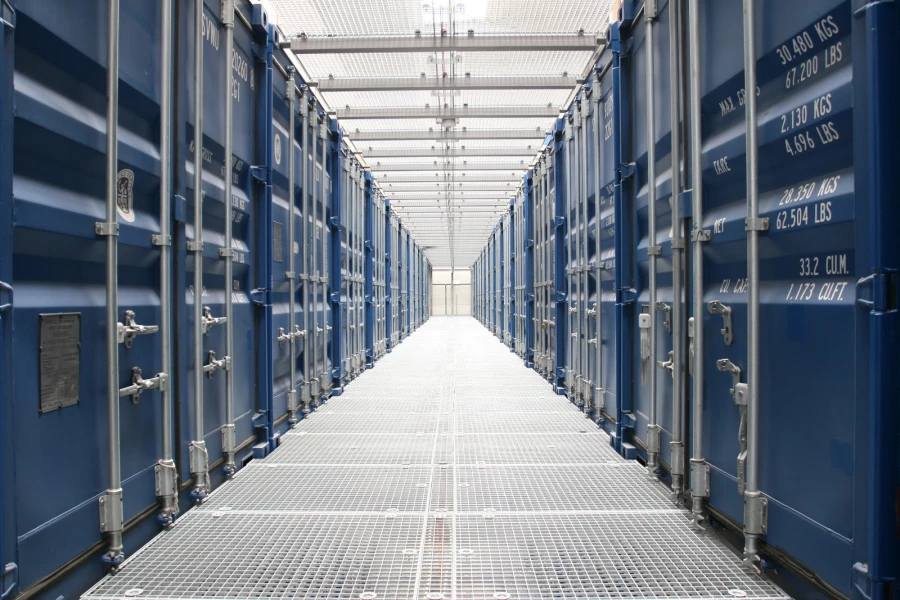 SERVLOG GmbH & Co. KG_2