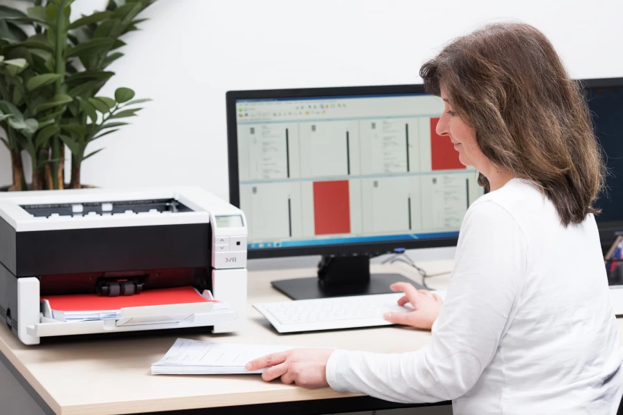 SERVLOG GmbH & Co. KG_5