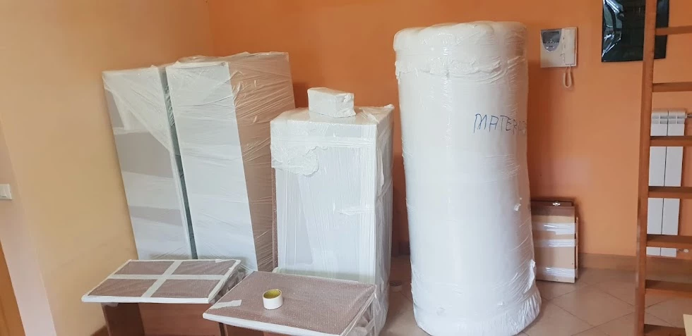 Simone Traslochi di Simon Marku_1