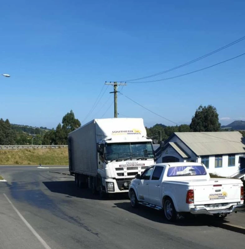 Southern Furniture Movers Ltd_4