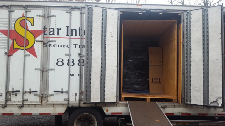 Star International Movers_5