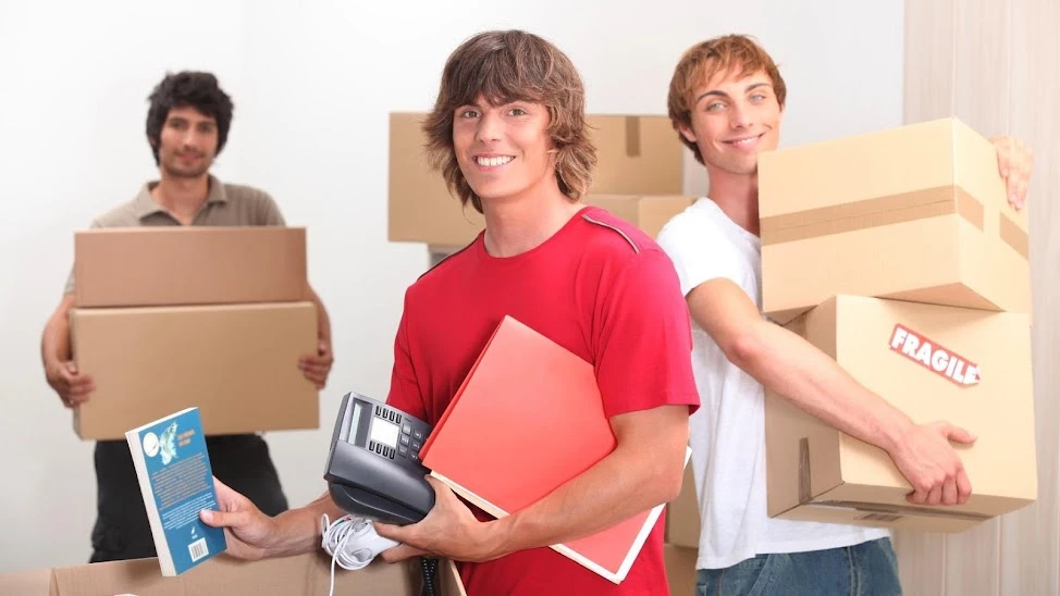Student Movers_1