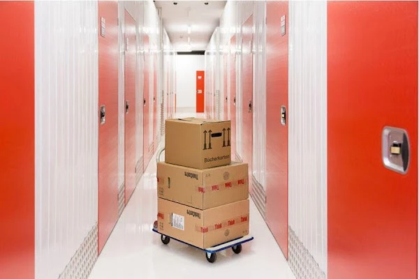 Teske Umzüge - Möbeltransporte & Montagen_1