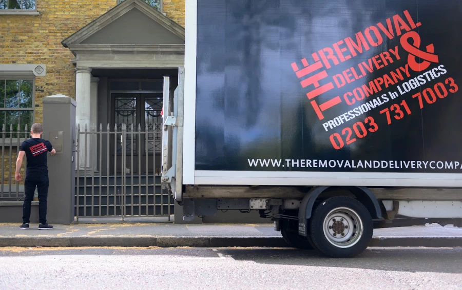 The Removal & Delivery Company_2