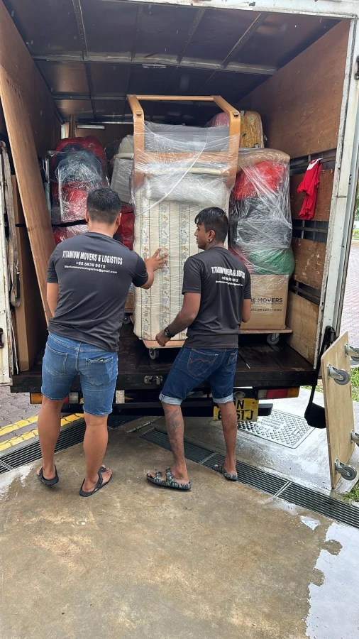 Titanium Movers & Logistics_4