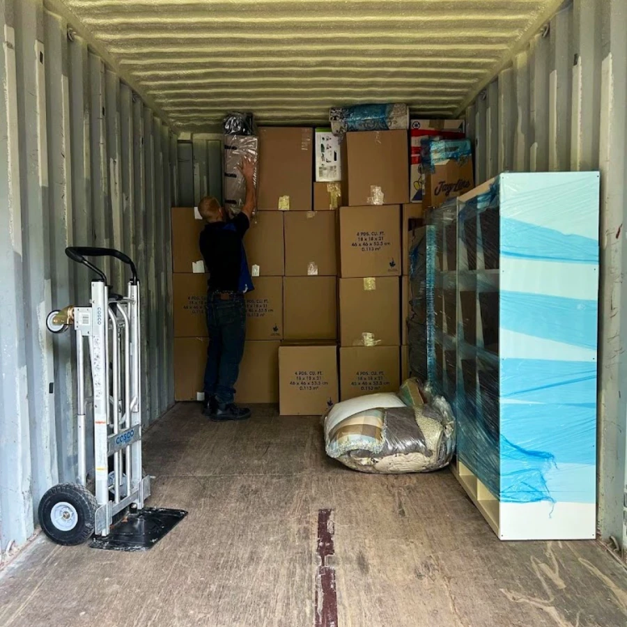 Transparent Moving_1