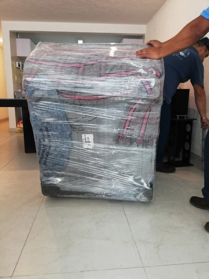 Transportes Y Mudanzas LARA_3