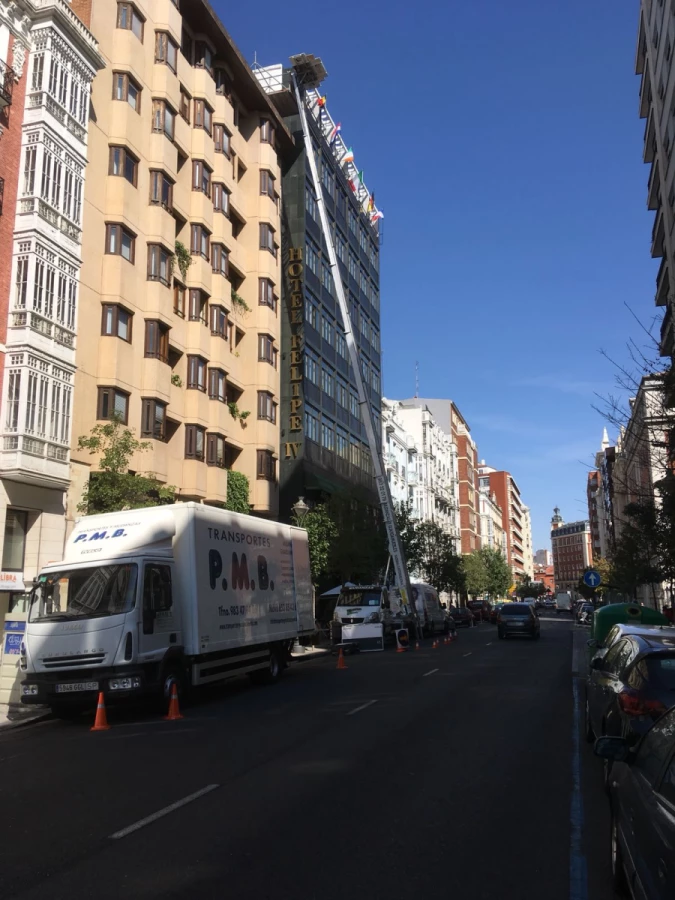 Transportes y Mudanzas P.M.B._4