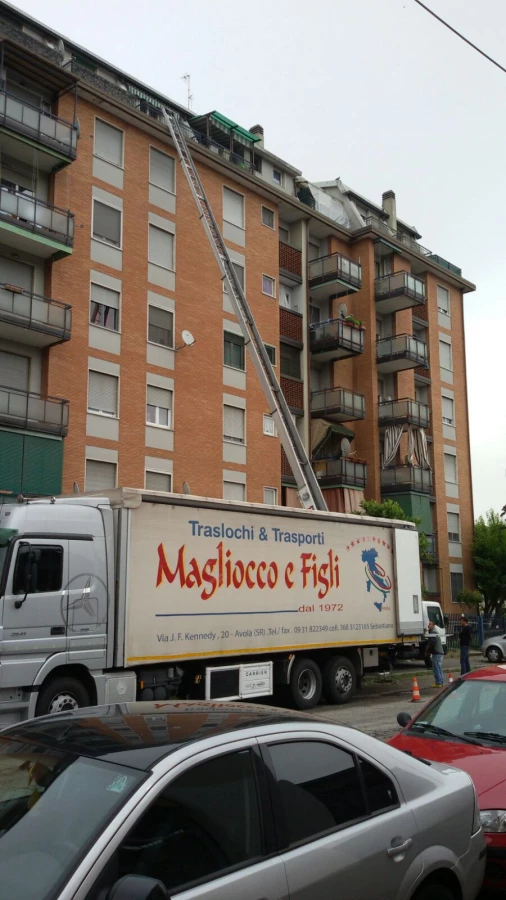 Traslochi E Trasporti Di Magliocco Sebastiano E Luca_1