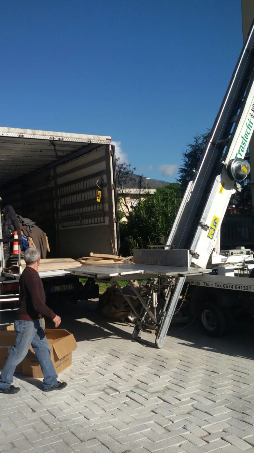 Traslochi E Trasporti Di Magliocco Sebastiano E Luca_4