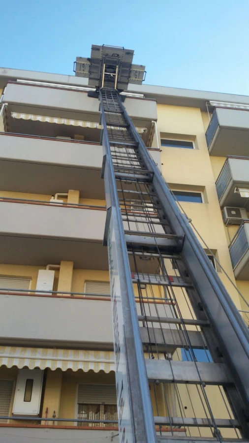 Traslochi E Trasporti Di Magliocco Sebastiano E Luca_5