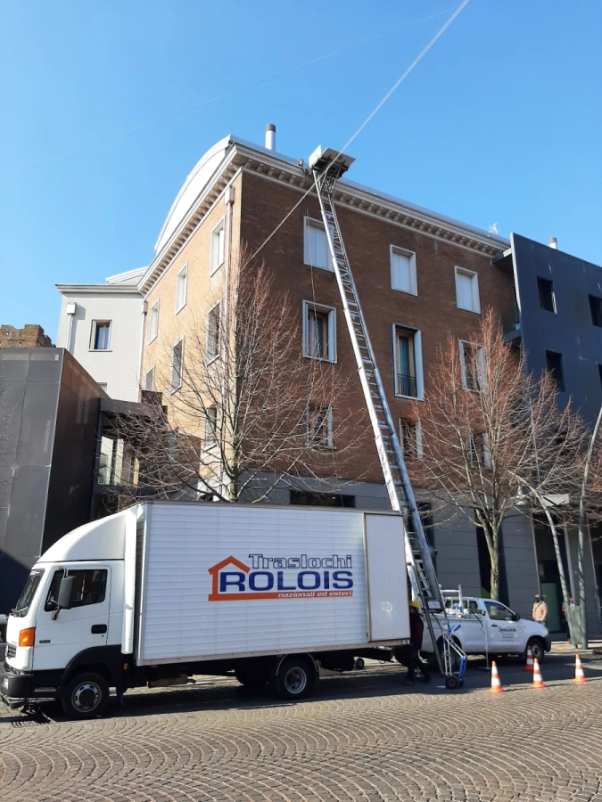 Traslochi Trasporti Rolois_1