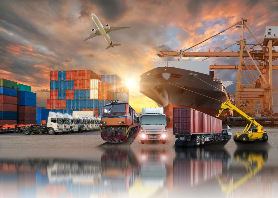 UK Shipping Removal & Storage_1