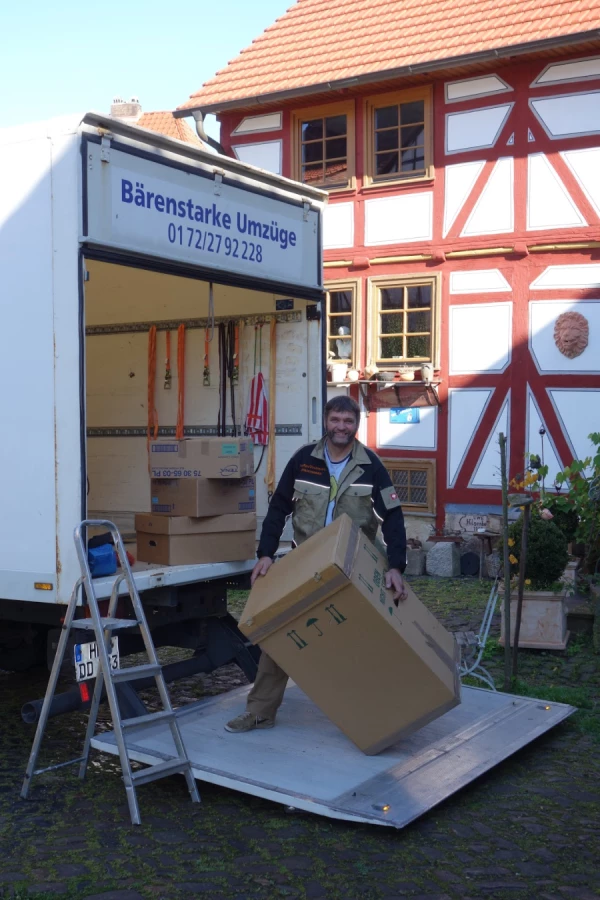 Umzüge & Transport Firma Hilgenberg_3