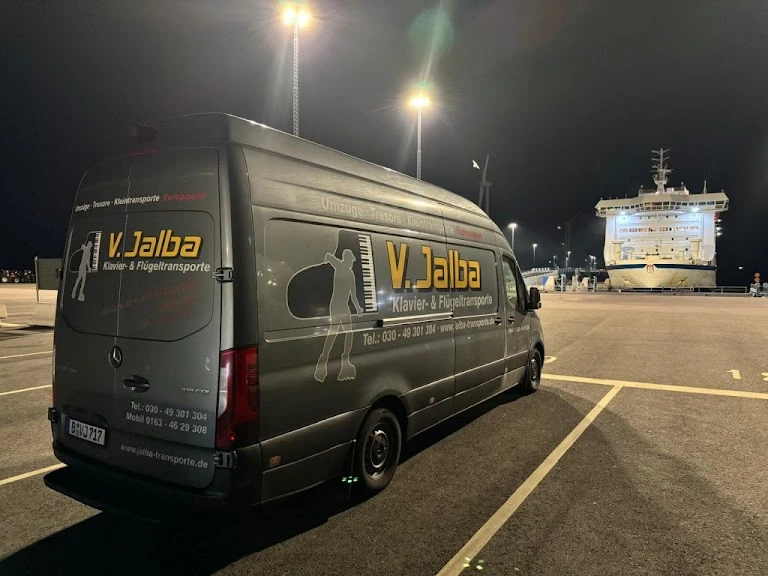 V. Jalba Klavier & Flügeltransporte_1