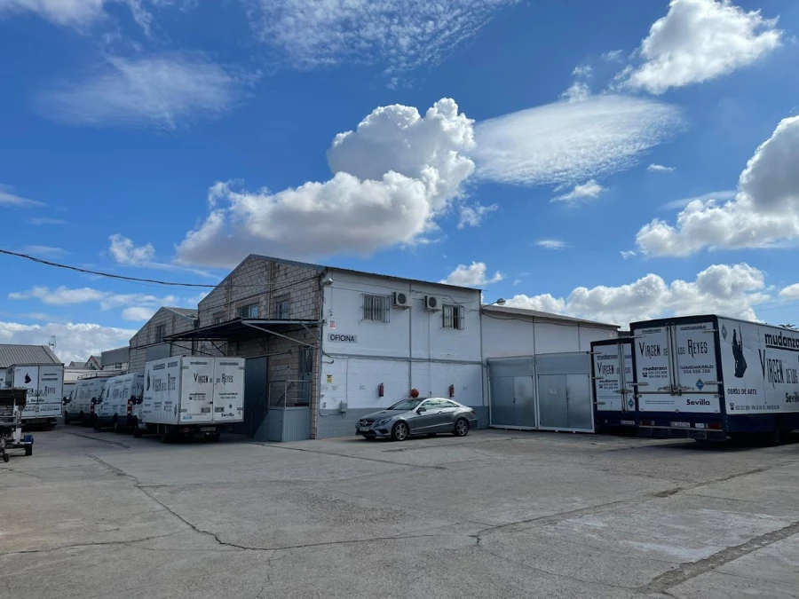 Virgen De Los Reyes - Guardamuebles y Mudanzas_3