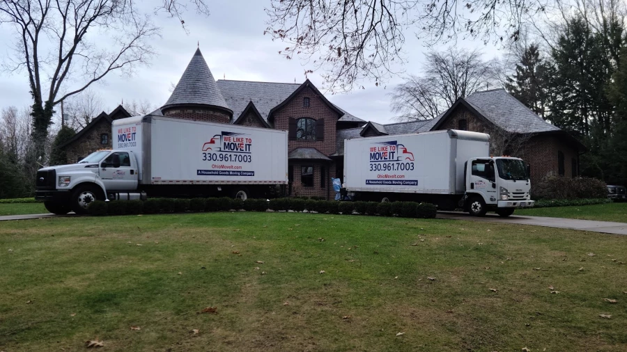 We Like To Move It_1