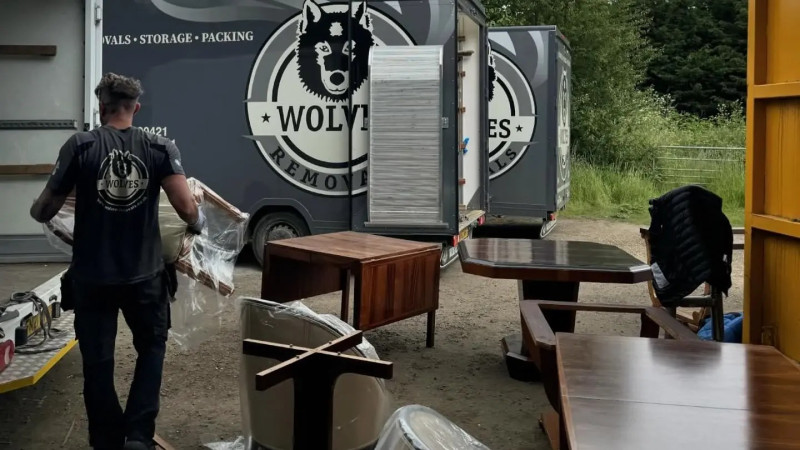 Wolves Removals and storage_4