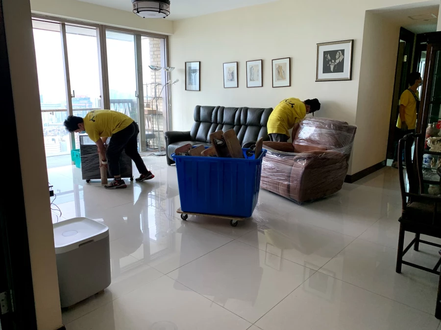 YanYan Movers_3
