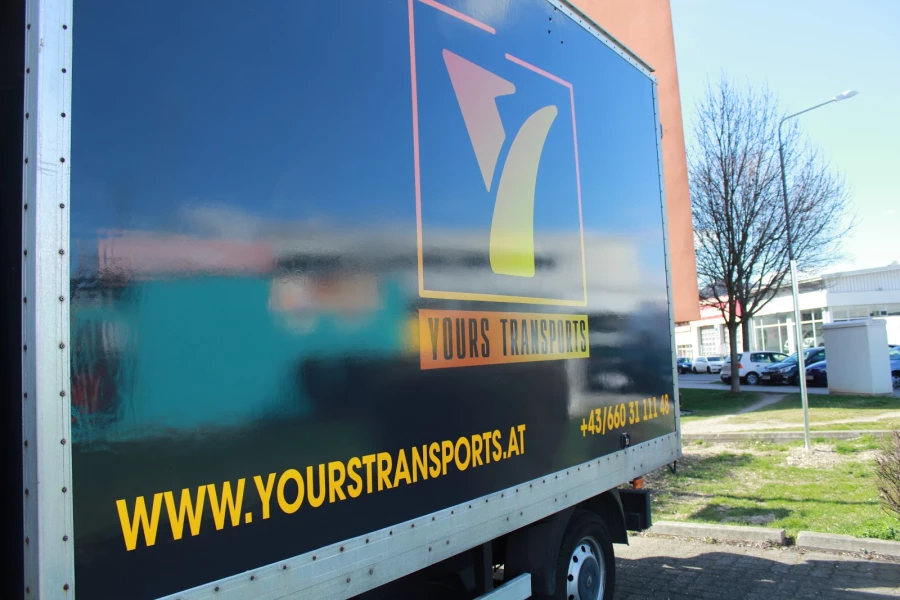 Yours Transports_1